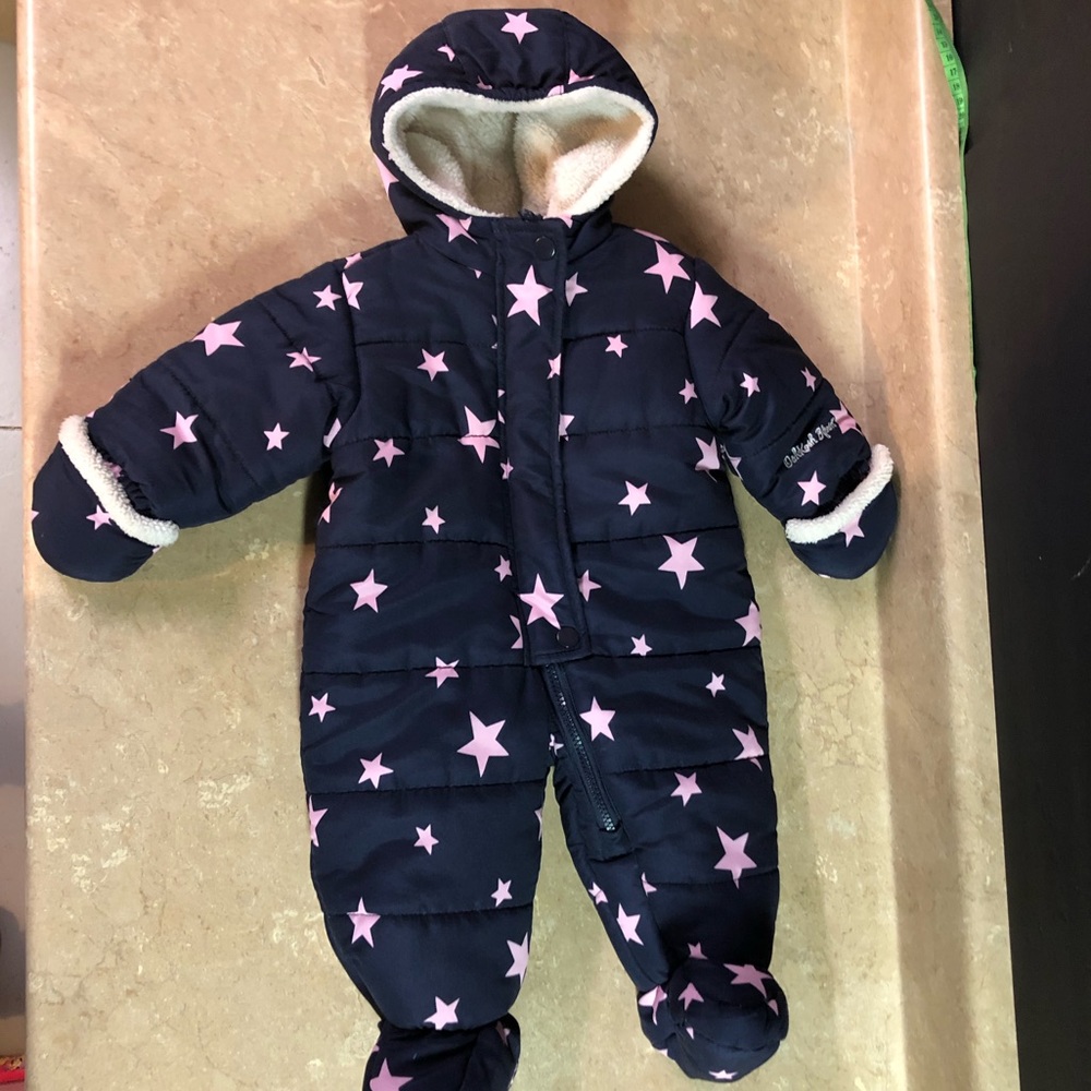 OshKosh Baby Girl Snowsuit 3/6m navy/pink stars